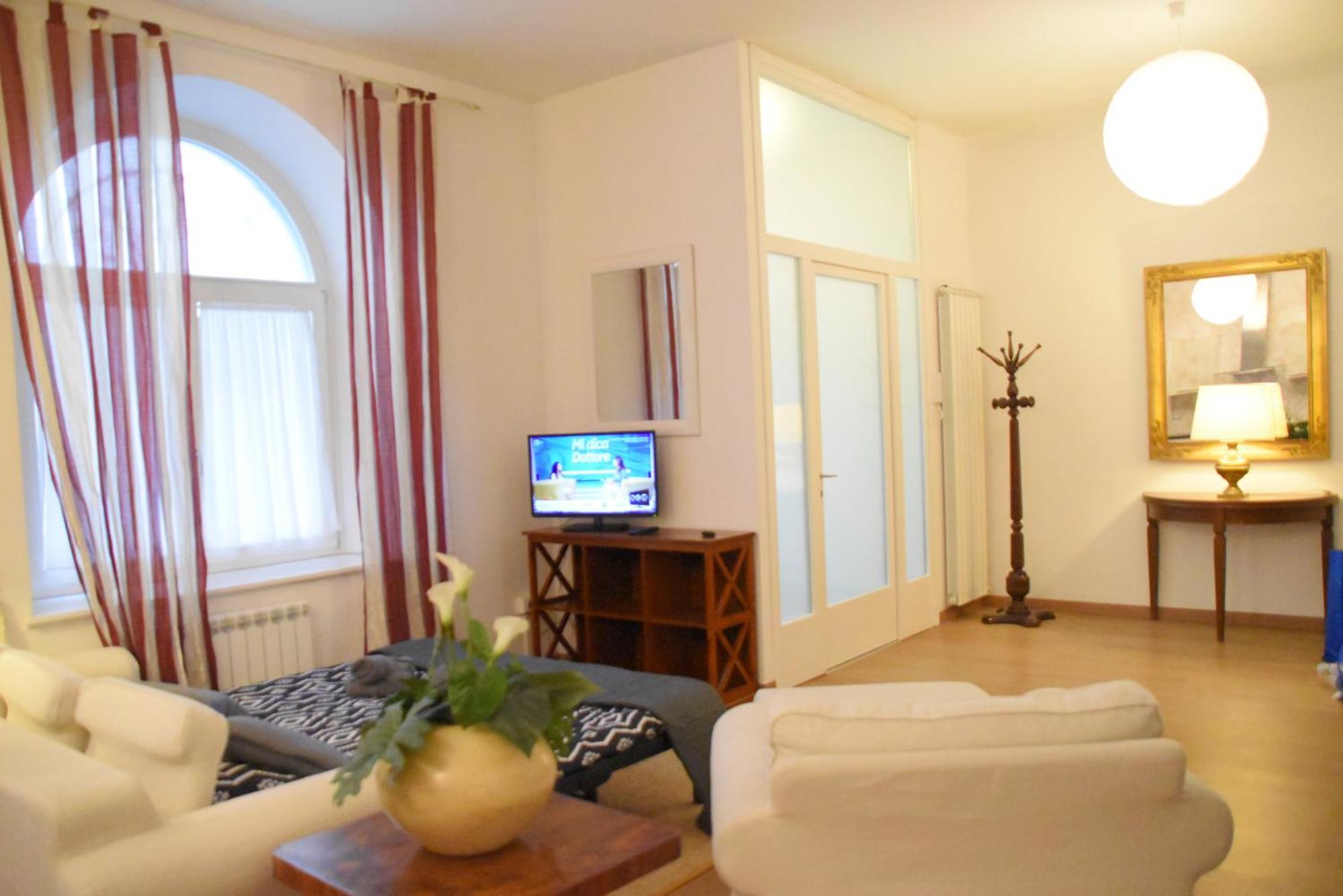 Апартаменти Loft With Private Parking Трієст Екстер'єр фото