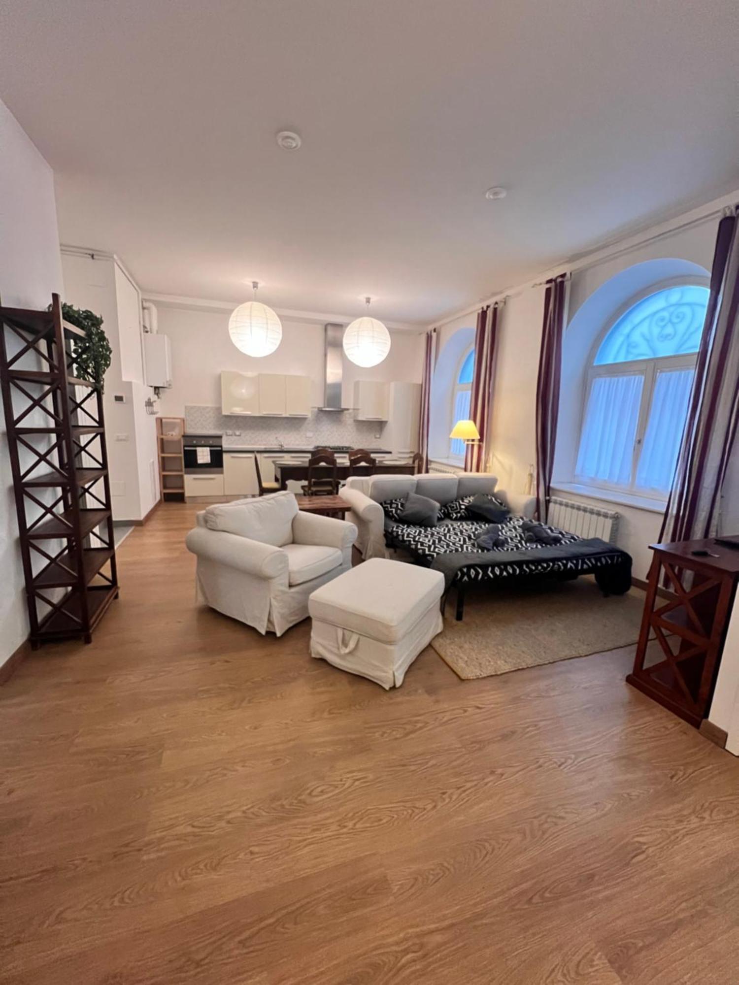 Апартаменти Loft With Private Parking Трієст Екстер'єр фото